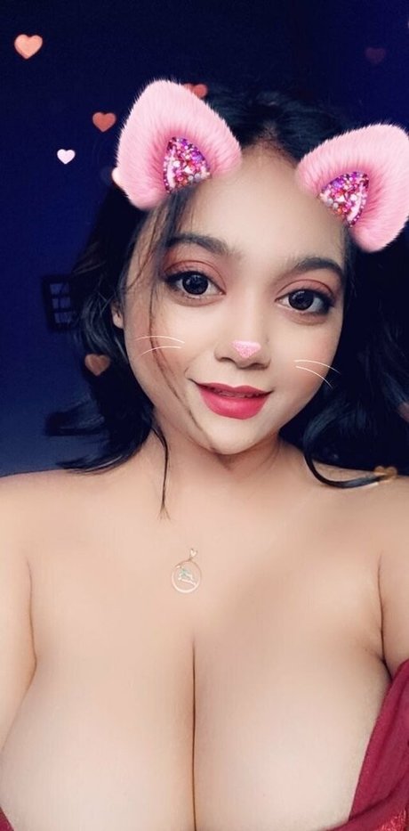 callmesherni art model pictures