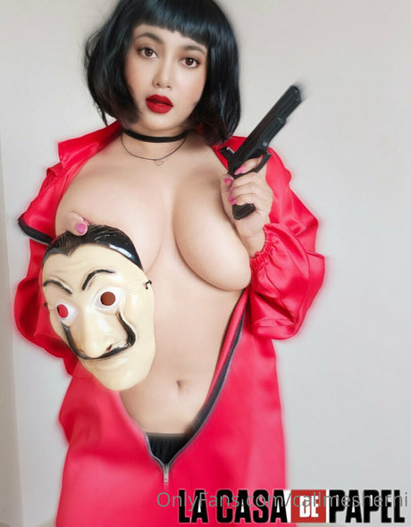 callmesherni star nude pictures