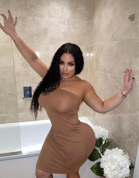 lissaaires model exclusive photo