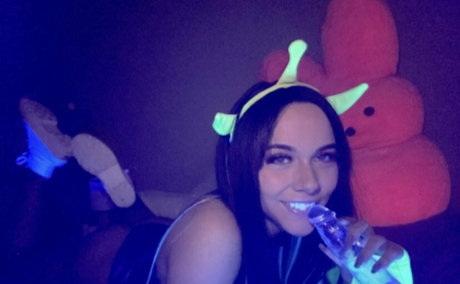 mavisjadexox star hot archive