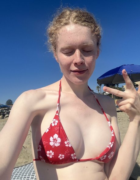 allie0t exclusive actress photos