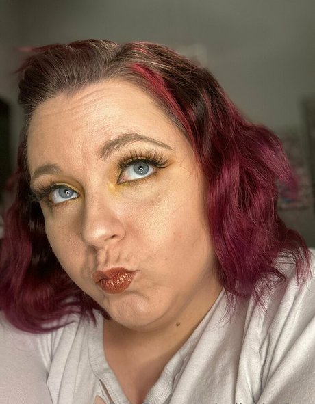 celiabbwfree Profile pic