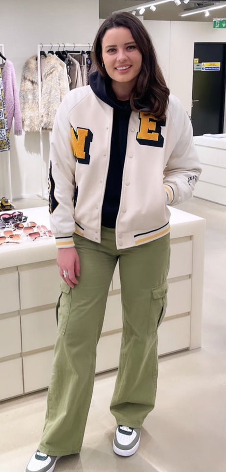 Sarah Story nice star photo