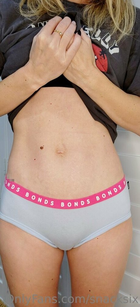 snacksixfree pornstar hd image