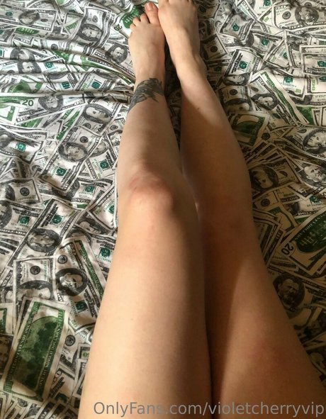 violetchery model exclusive pics