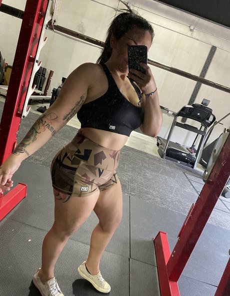 itsmellybaybee porn actress archive