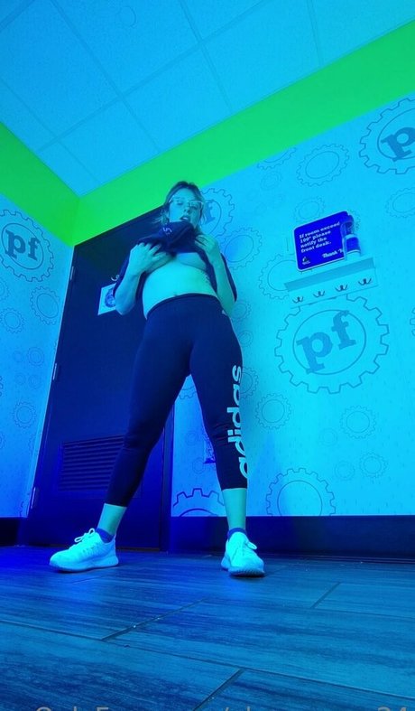 alexxrenee24 pornstar nudes archive