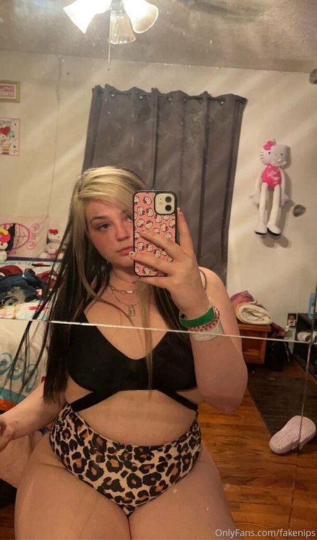 fakenips xxx model pictures