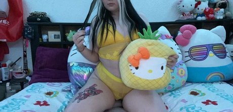 fakenips model erotic picture