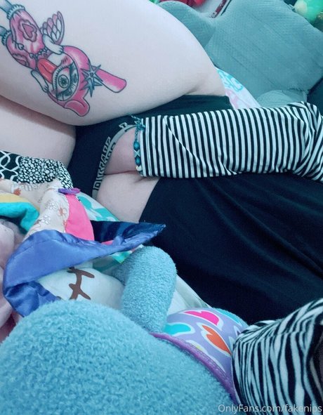 fakenips pornstar free photos