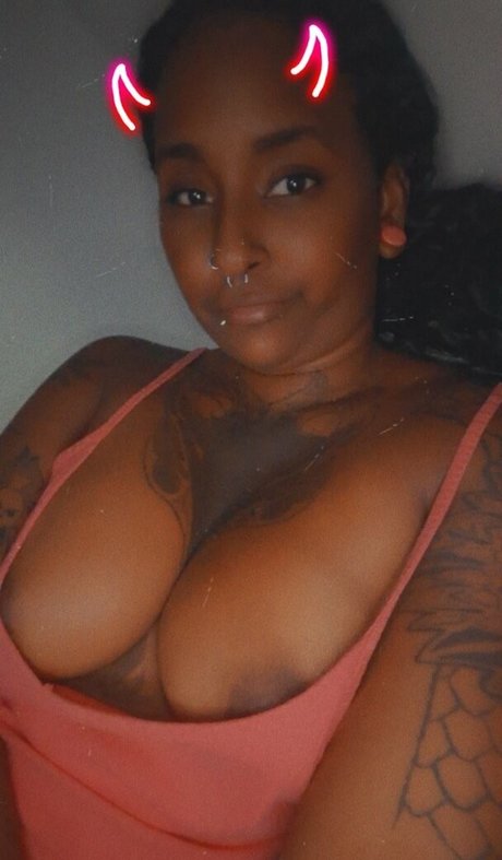 Alexaebony model porn photos