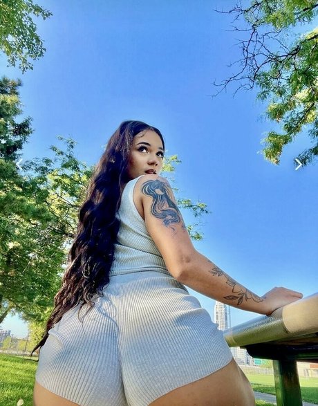 Carissa Amaria star high quality image