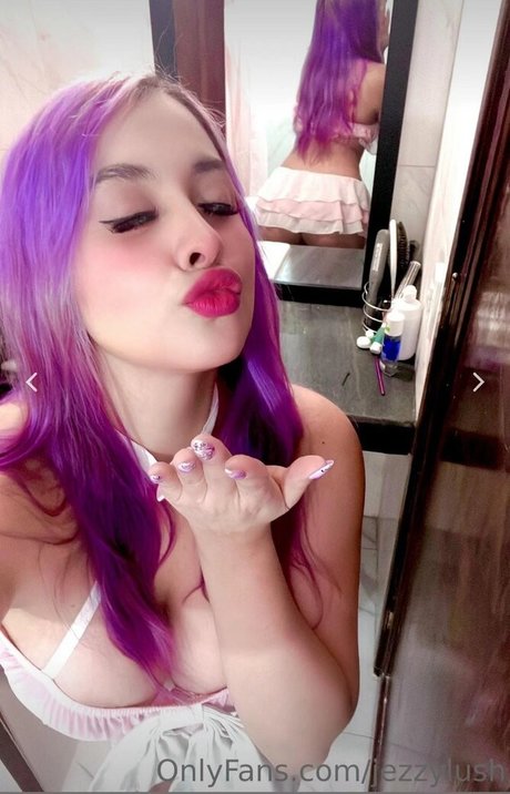 Jezzylush high quality actress gallery