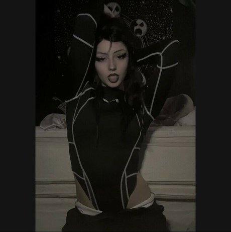 Nivvky hot actress pictures