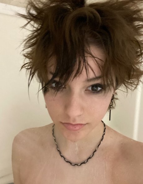 Nivvky model adult gallery