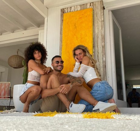 Meeryo7 porn model image