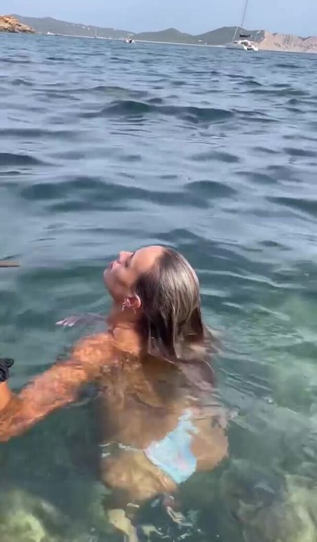 Meeryo7 pornstar adult gallery