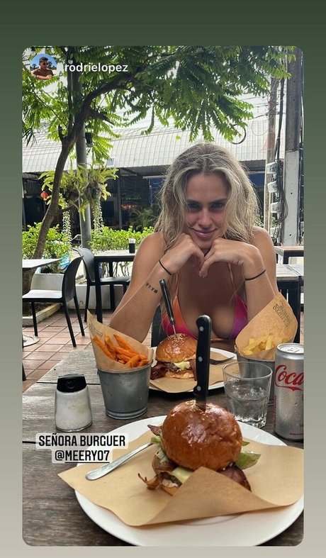 Meeryo7 erotic star photo