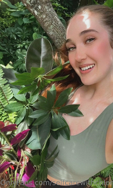 selfcarewithchloe free pornstar photos