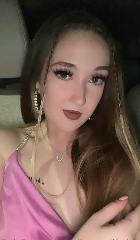 selfcarewithchloe model xxx image