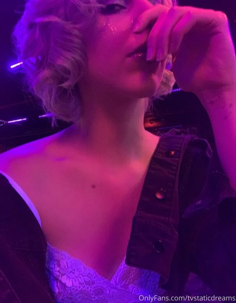 tvstaticdreams model xxx images