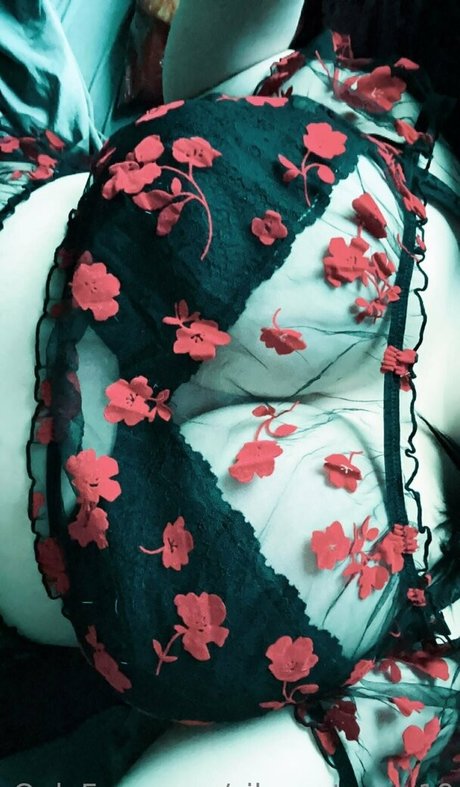 silver stormz19 model nude pic