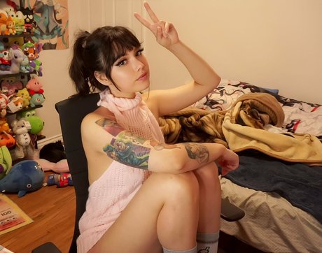 oxilleryof hot actress pics