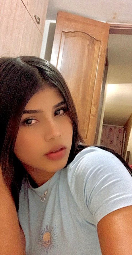 Ana Le n star art image