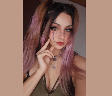 M I A U star sexy archive