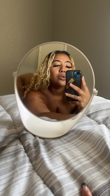 Mia Nikole pornstar adult galleries