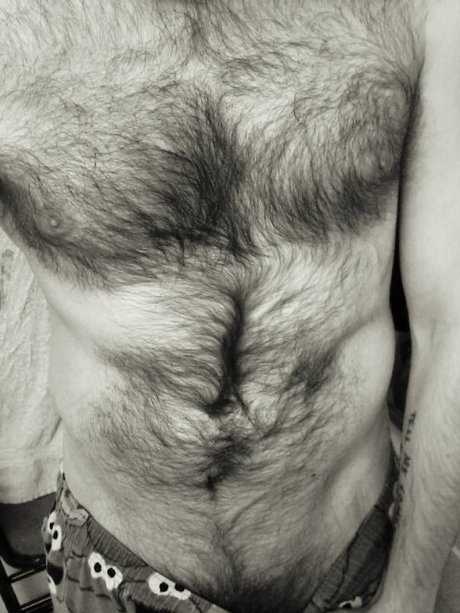 Bearded ArtsMan model sexy gallery