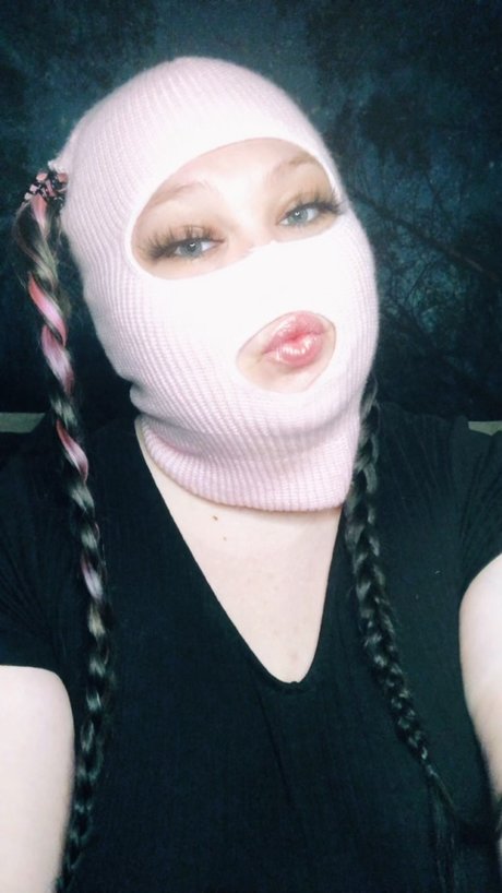 Mrs klark nice model images