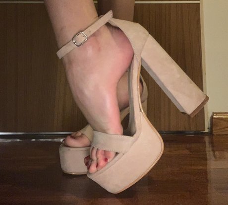 BarbyAngie free model photos