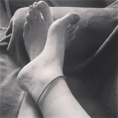 Charlie 1yr5 pretty actress images