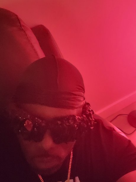 Mike Dirty model nude galleries