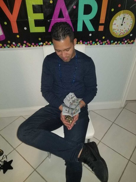 Mikedick model hot pictures