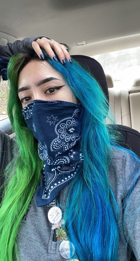 Luna Lucy nude star pictures