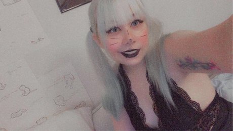 Mari Kitti sexy star photo