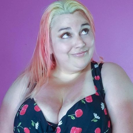 Michelle Montana model hot pictures