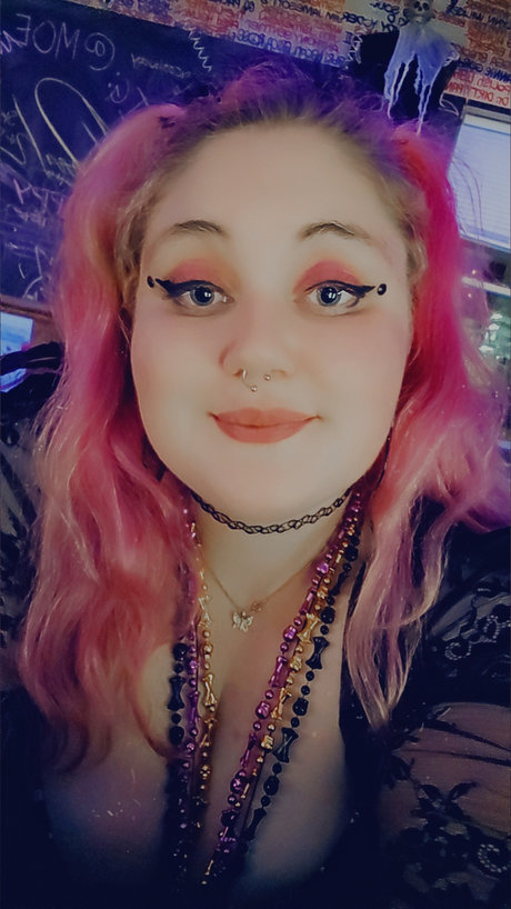 BigBeautifulKitten exclusive actress photo