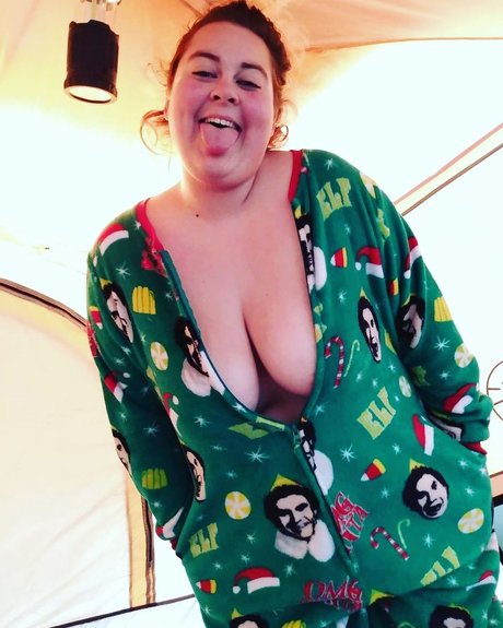 Millennia sexy actress photo