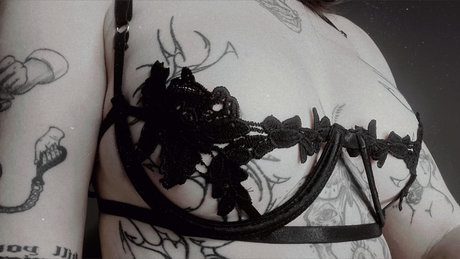 Milktooth xxx star photo