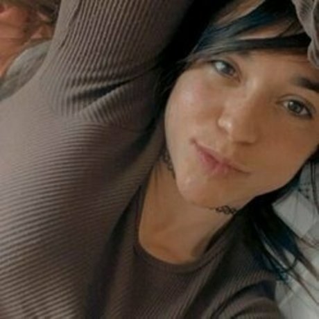 Mabelwellness Trainer sexy star img