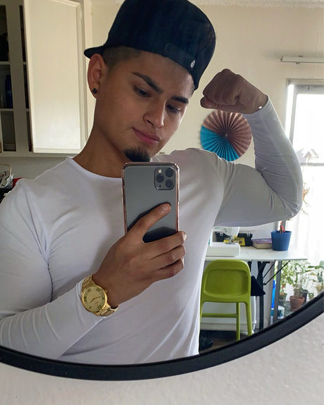 Roger Cruz exclusive actress photos