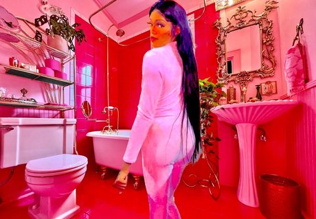 TheChanelica pornstar nice photo