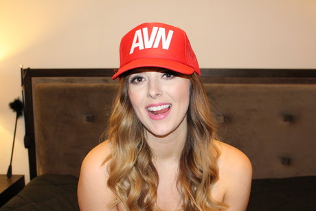 CarlyQuinnVIP beautiful actress gallery