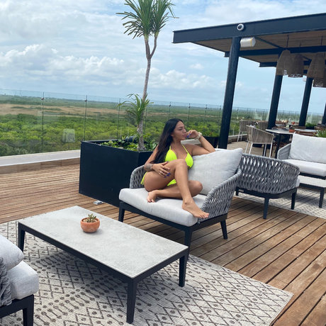 Milibabys naked pornstar photo