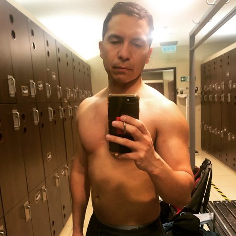 Camus de Acuario porn star galleries