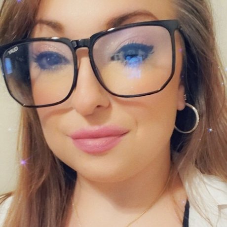 Misses Lux model pretty galleries