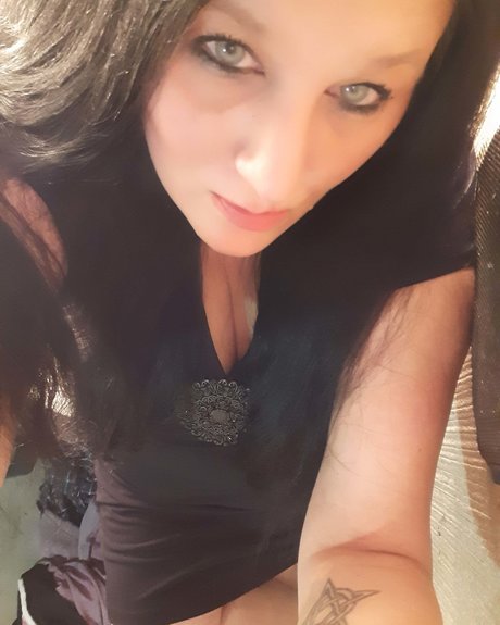 Miss Cray Cray Debbie perfect pornstar gallery